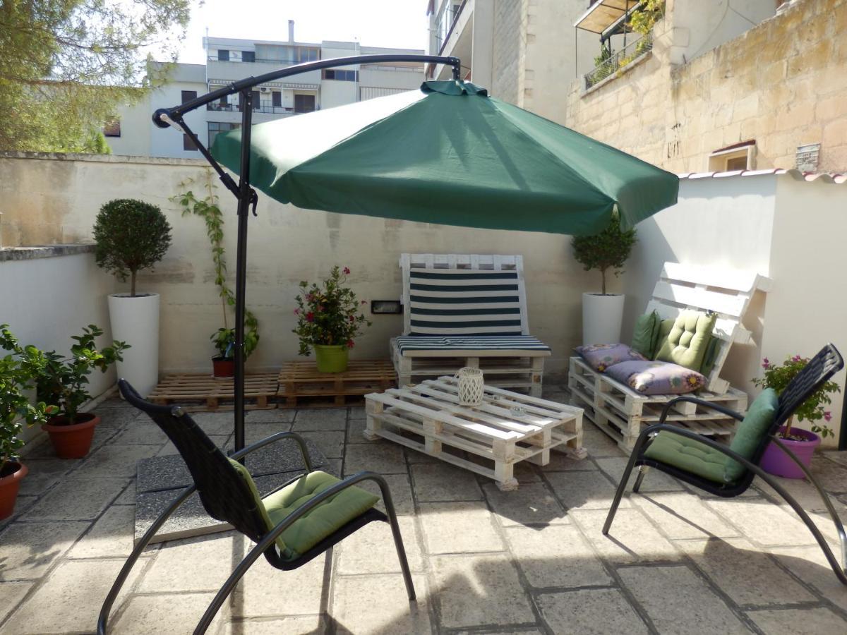 Casa Lauretta - Terrazza - Garage Wifi E Bici Gratuite Villa Lecce Luaran gambar