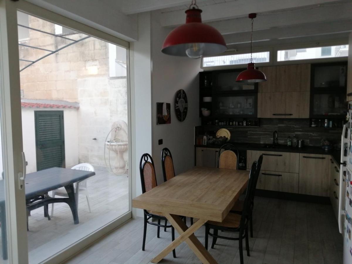 Casa Lauretta - Terrazza - Garage Wifi E Bici Gratuite Villa Lecce Luaran gambar