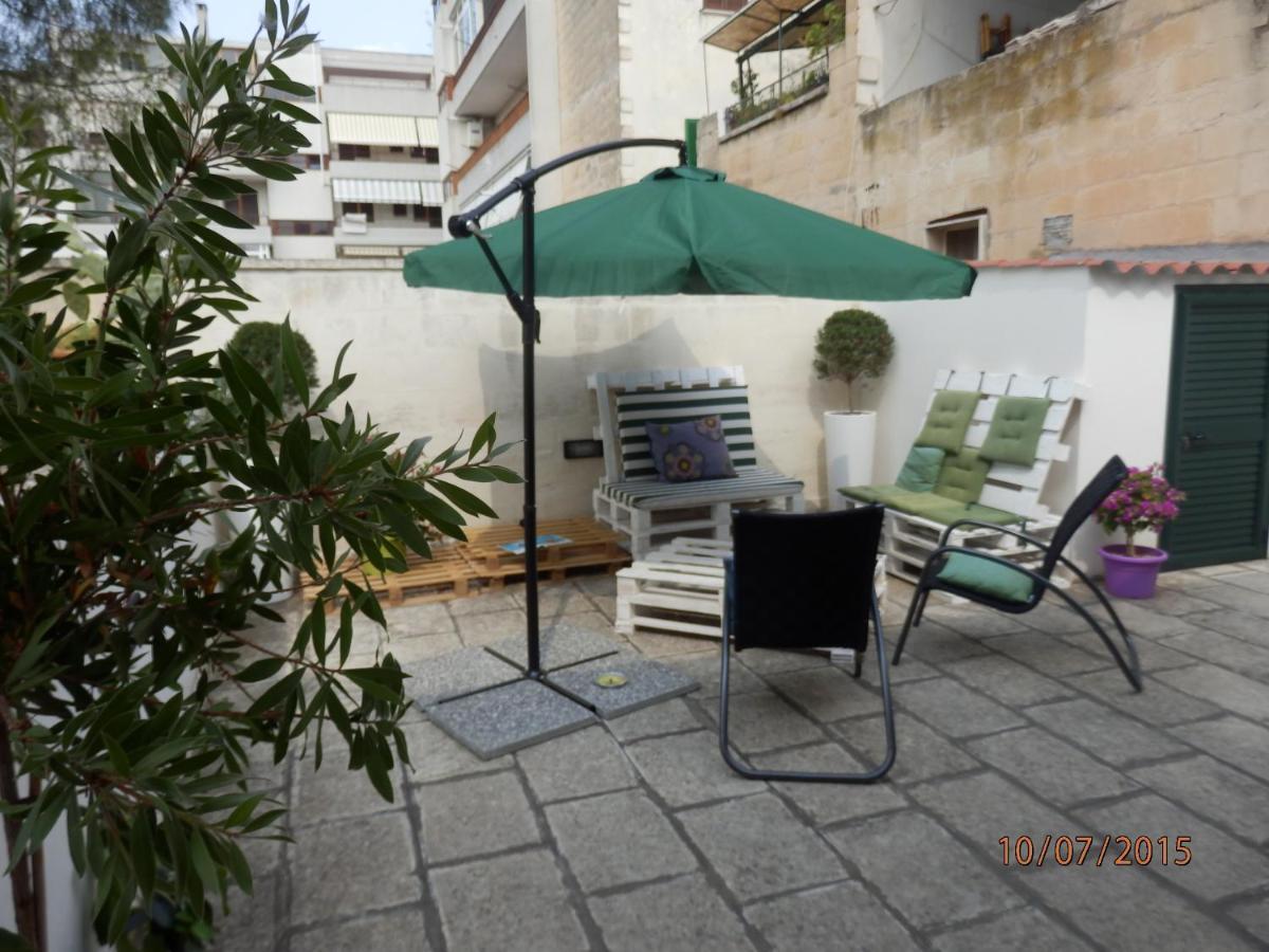 Casa Lauretta - Terrazza - Garage Wifi E Bici Gratuite Villa Lecce Luaran gambar